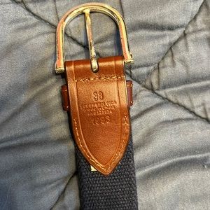 Southern Tide belt size 38